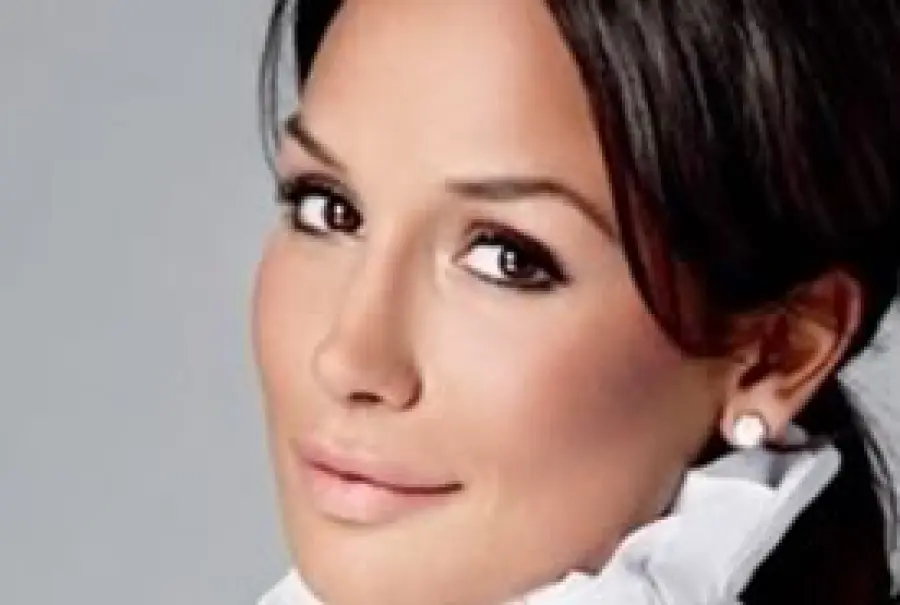 Nicole Minetti: da assessore a modella sexy