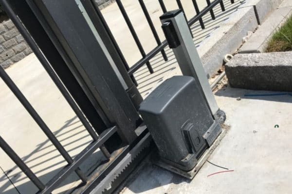 Come si sceglie un cancello automatico: consigli e indicazioni