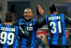 L'Inter è cinica, il Napoli no: a San Siro finisce 2-1 per i nerazzurri