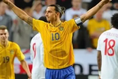 Ibrahimovic demolisce l'Inghilterra in amichevole