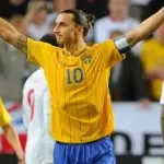 Ibrahimovic demolisce l'Inghilterra in amichevole