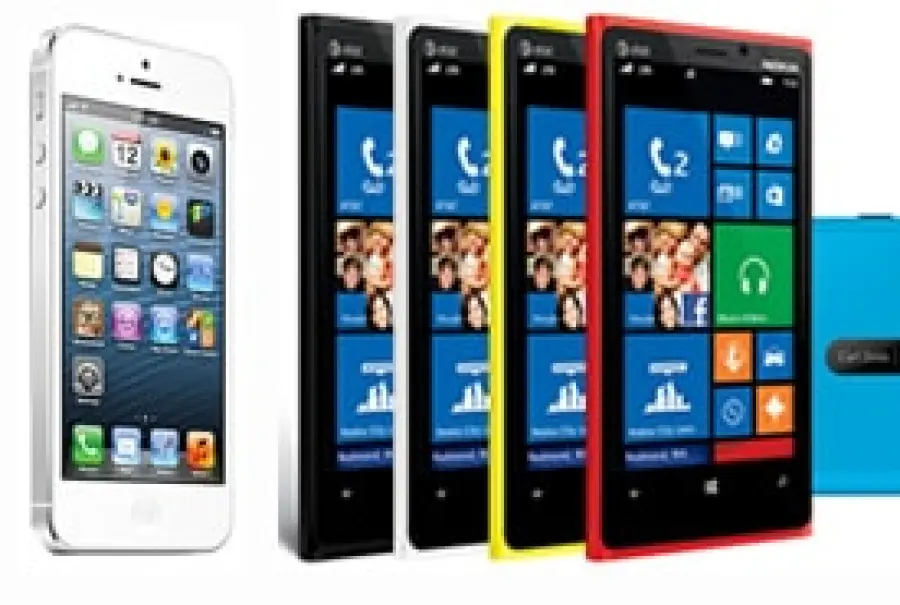 Nokia Lumia 920 vs iPhone 5, chi vince?