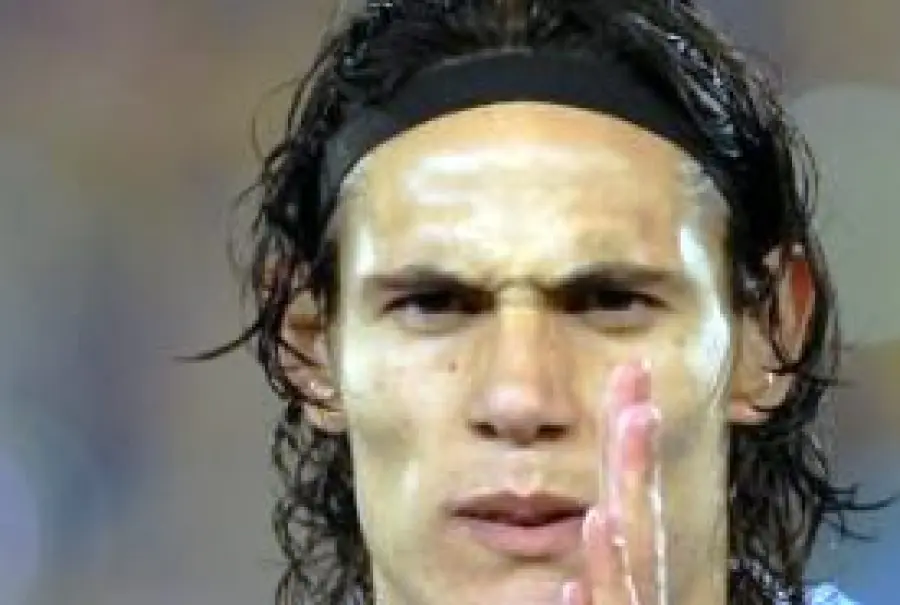 Europa League: il Napoli risorge grazie a Cavani