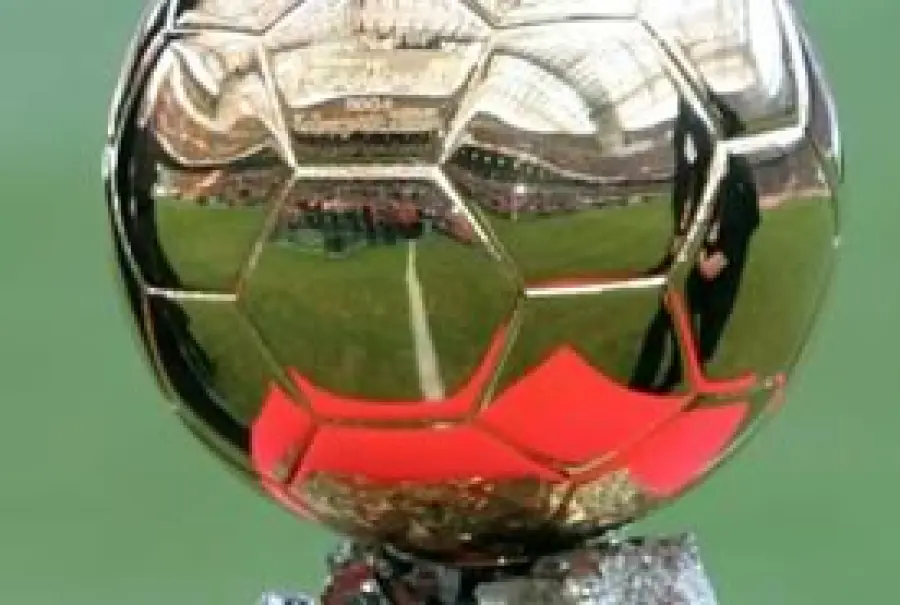 Pallone d'oro: nei 23 ci sono anche Pirlo, Balotelli e Buffon