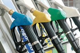 Caro Benzina, sfondata quota 2 euro