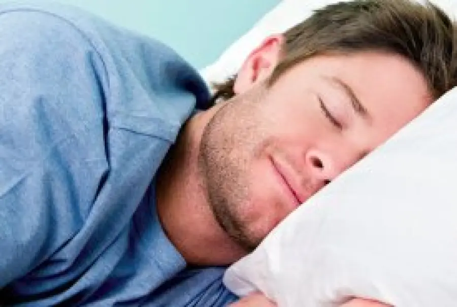 Dormire meno di 6 ore incrementa il rischio di ictus