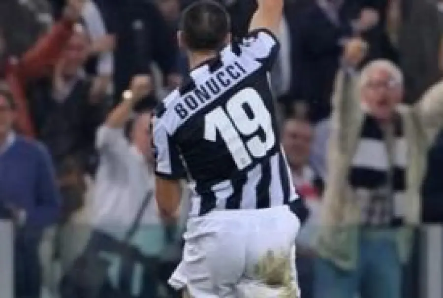 La Juventus pareggia contro lo Shaktar, Bonucci tiene a galla i suoi