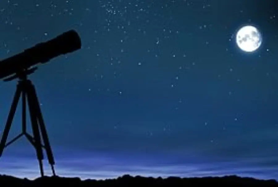 Luna Blu, questa sera tutti gli occhi al cielo