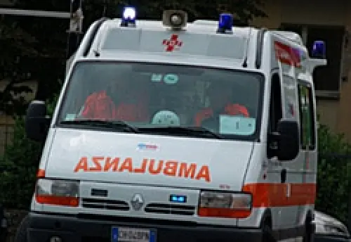 Riceve una cartella esattoriale da 15.000 , si spara alla testa