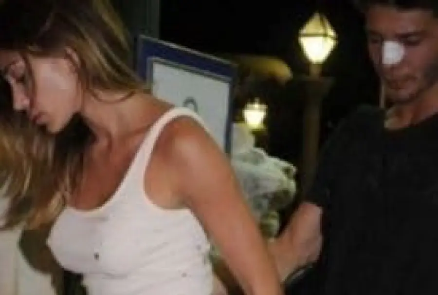 Belen e Stefano: sbagliato pubblicare le foto dell'incidente