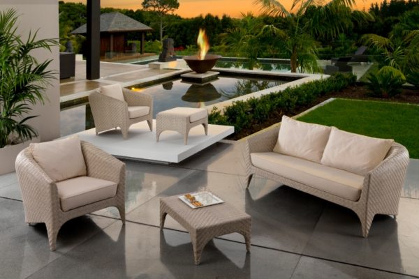 Arredo outdoor, scelta divano da giardino