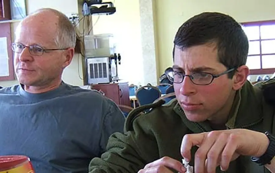 Gilad Shalit comincia una nuova vita
