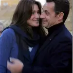 Carla Bruni: il bambino atteso già oggi