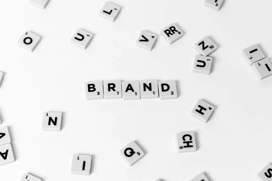 Brand mention: perché le citazioni senza link contano per Google e per le AI