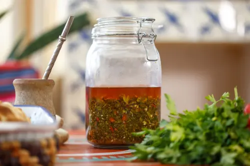 Chimichurri ricetta: la salsa argentina classica