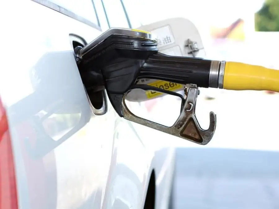 Costo Benzina e Diesel a Ferragosto: dove fare il pieno spendendo di meno