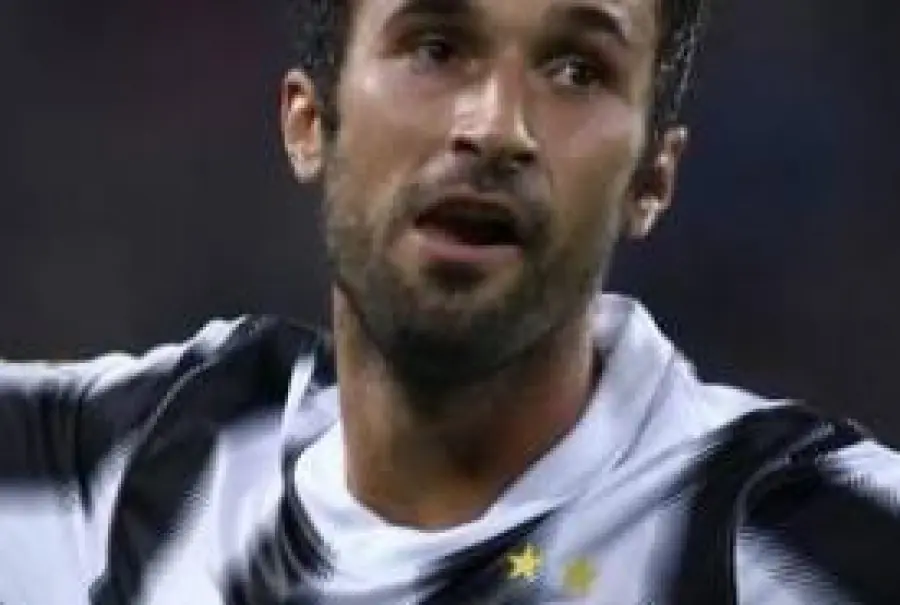Vucinic carica la Juve: 