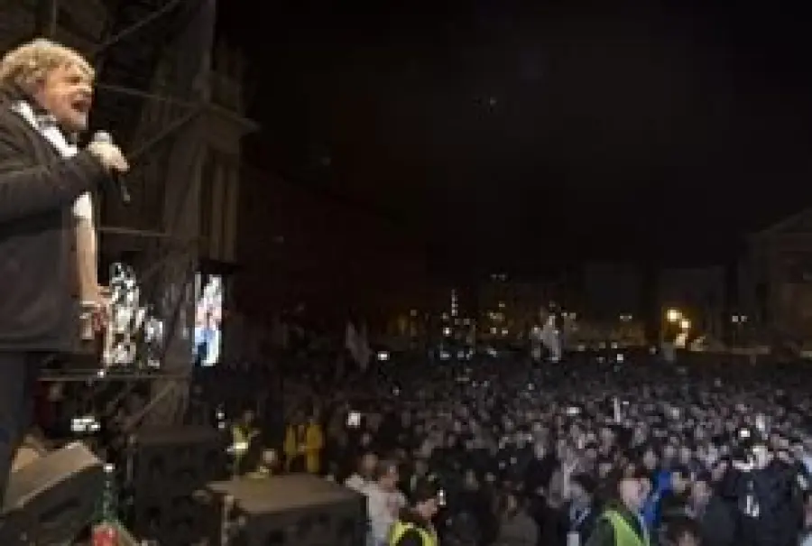 L'ultima fase dello Tnusami tour di Beppe Grillo 