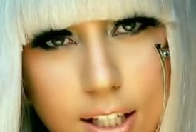 Lady Gaga: citata in giudizio dalla sua ex assistente