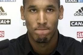 La Juve prende Anelka ma i tifosi sono scetttici 