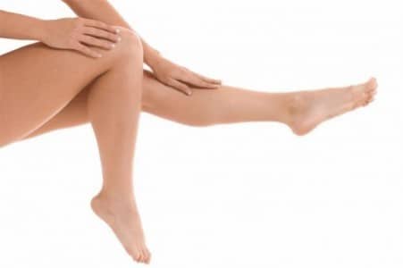 Come combattere la nemica numero 1 di ogni donne: la cellulite; il tutto con rimedi semplici ma efficaci.